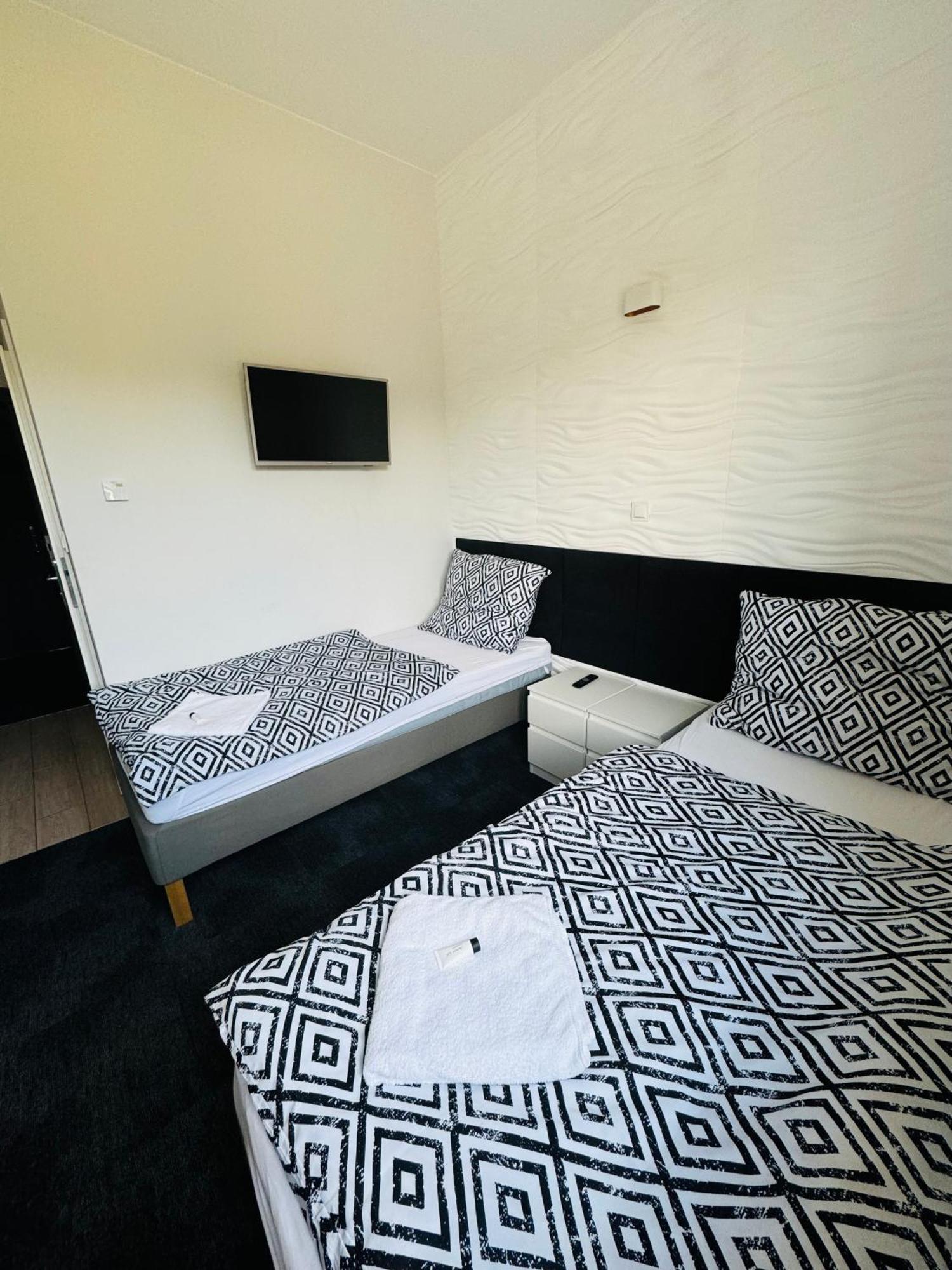 Hotel Lesny Korne Ngoại thất bức ảnh